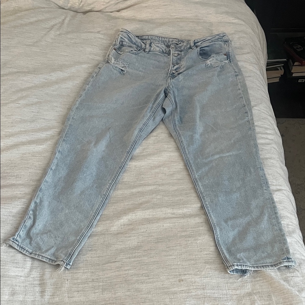 American Eagle Outfitters Light Blue Mom Jeans